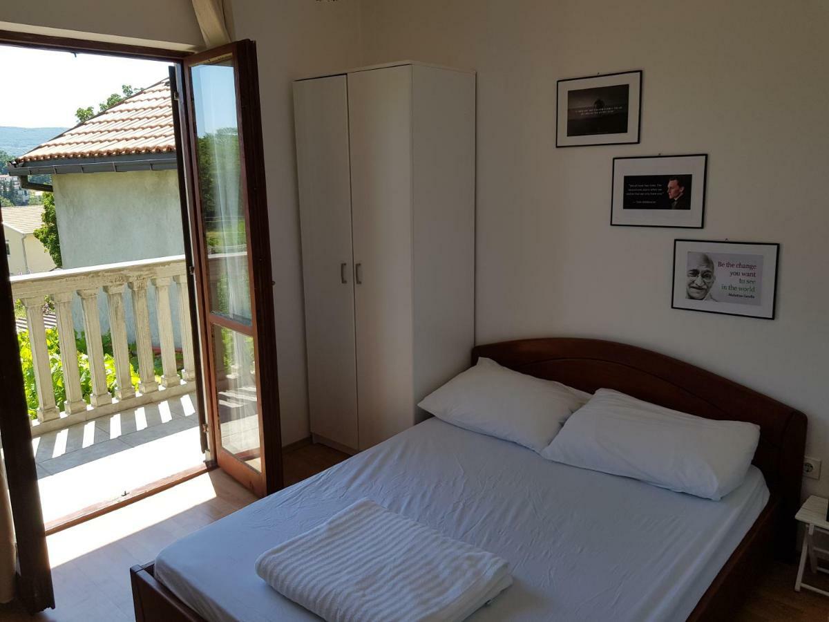 Apartments Milicic Херцег Нови Екстериор снимка